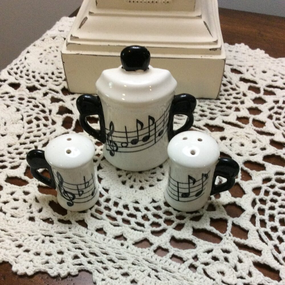 Musical S&P and Napkin Holder